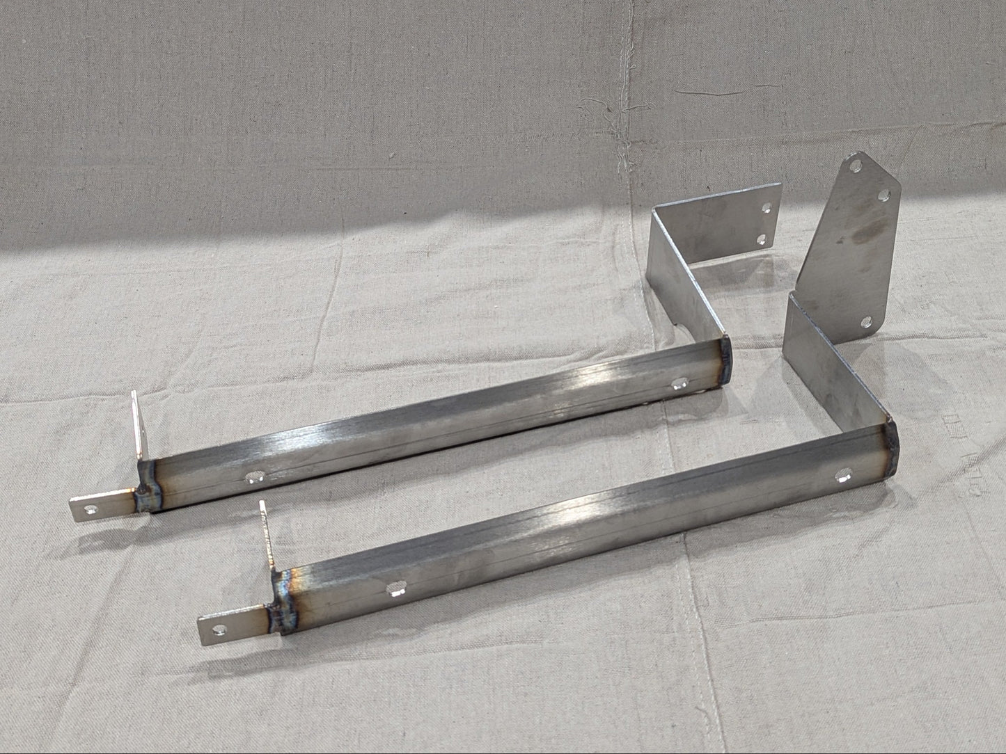 E36 Tank Mounts
