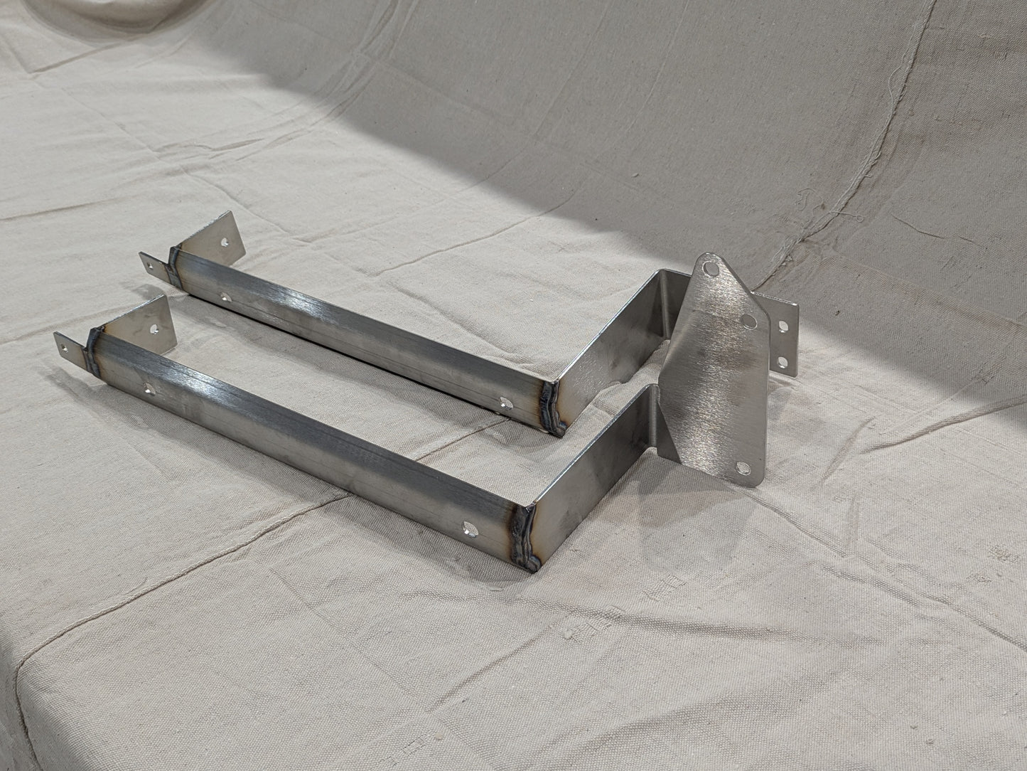 E36 Tank Mounts