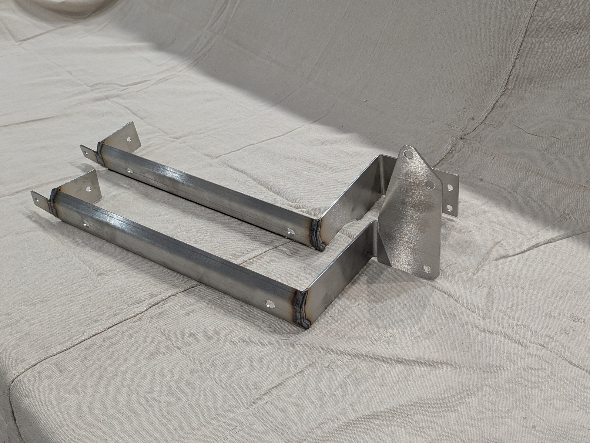 E36 Tank Mounts